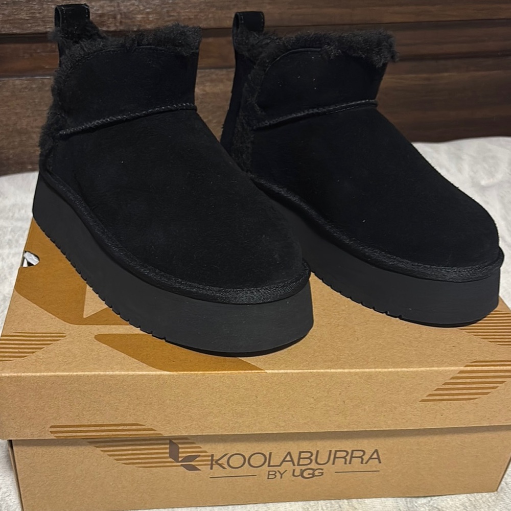 Koolaburra Women's Black Platform Boots